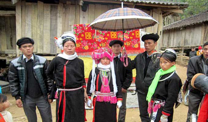 Typical marriage ritual of the San Chi