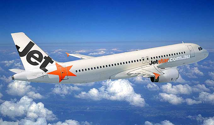 Jetstar Pacific offers cheap flights for online shopping day