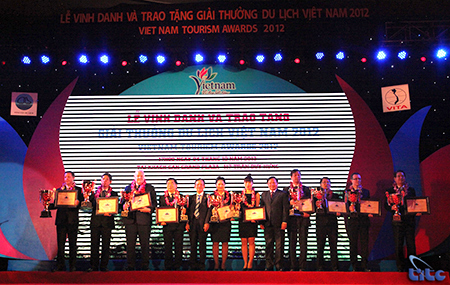 Lễ vinh danh và trao tặng giải thưởng Du lịch Việt Nam 2012