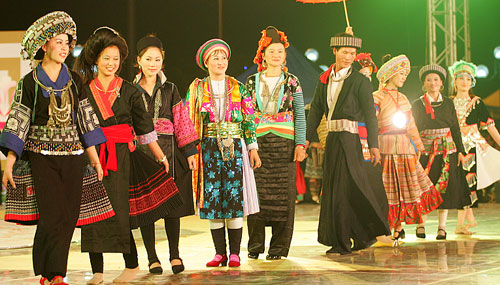 Da Lat kicks off “Vietnamese ethnic group beauty” festival