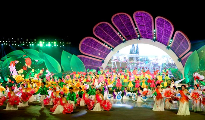 Da Lat flower festival kicks off with myriad of activities 