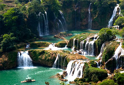 Ban Gioc among world’s top 15 amazing waterfalls 