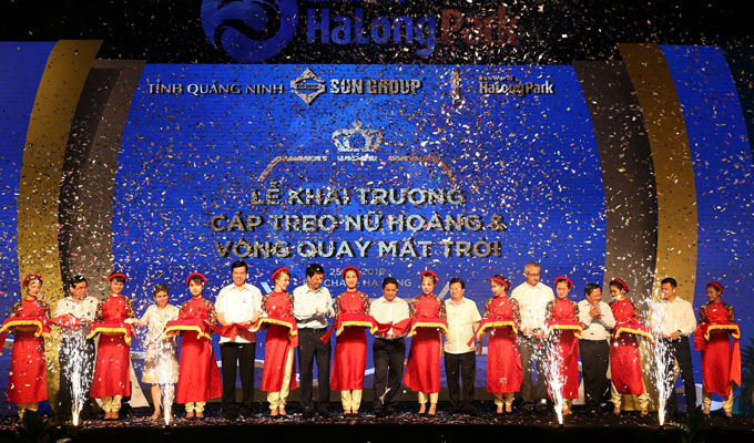 Inauguration de la plus haute grande roue du monde à Quang Ninh