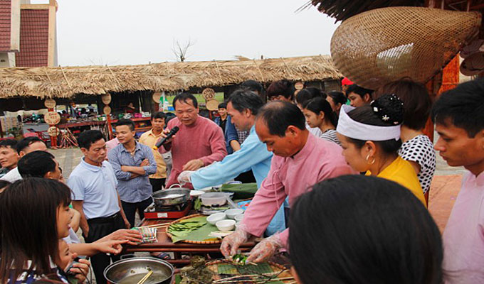 Activities welcoming New Year at Viet Nam National Villages for Ethnic Culture and Tourism