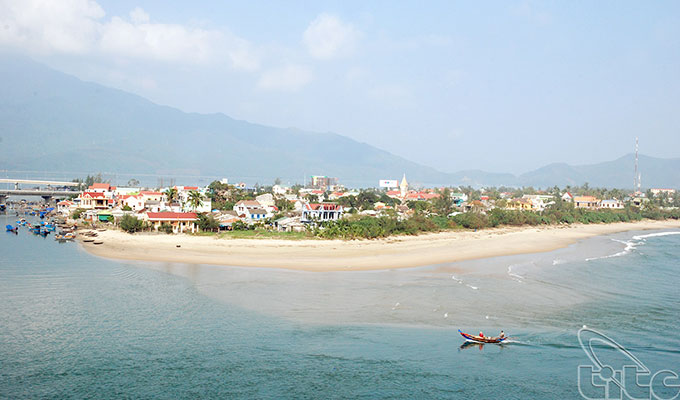 Thua Thien-Hue greets over 3.1 million tourists in Jan-Oct