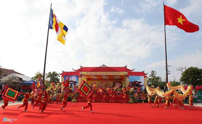 Quang Ninh : ouverture de la fête du printemps de Yên Tu 2017