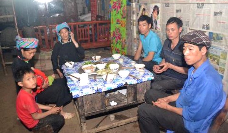 Les Xuông, un groupe ethnique original à Hà Giang
