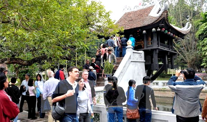 Tourist arrivals to Ha Noi up 10 percent in first half