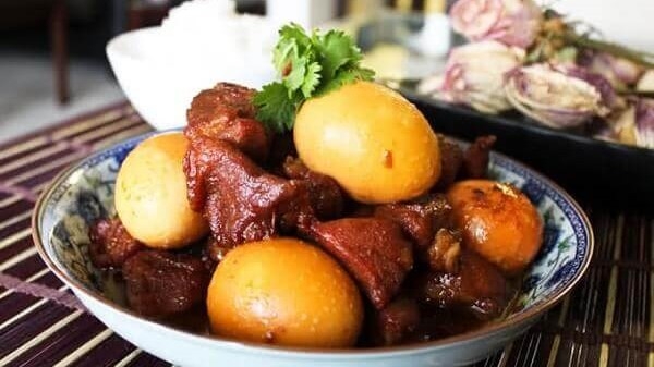 “Thit kho” (Caramelised Pork Belly)