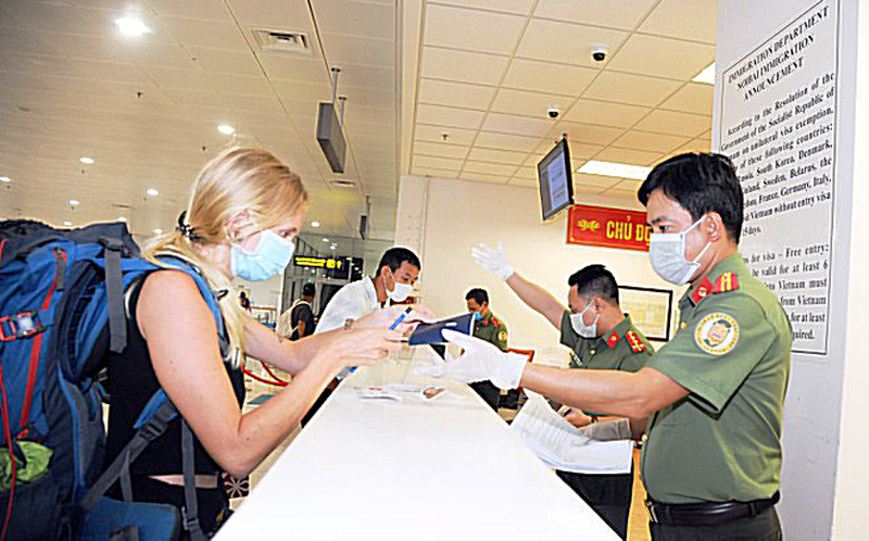 Thành phố Hồ Chí Minh : Đề xuất nâng thời hạn miễn thị thực cho du khách nhiều nước