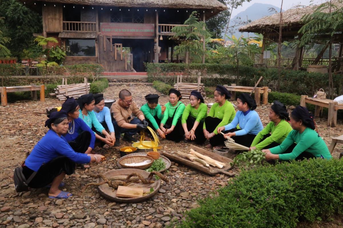 Lào Cai: Nâng tầm giá trị văn hóa bản địa để phát triển du lịch