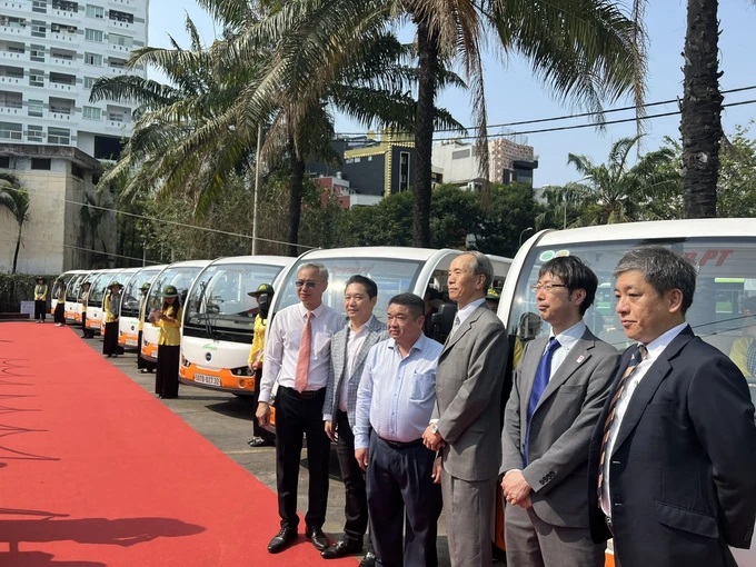 TP. Hồ Chí Minh thí điểm 70 xe điện phục vụ khách du lịch