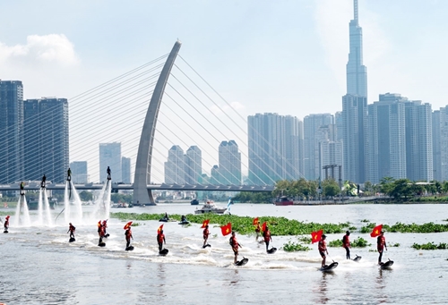Ho Chi Minh City builds urban river-based tourism brand
