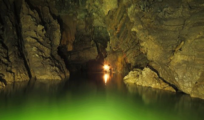 Découverte de 57 nouvelles grottes à Quang Binh 