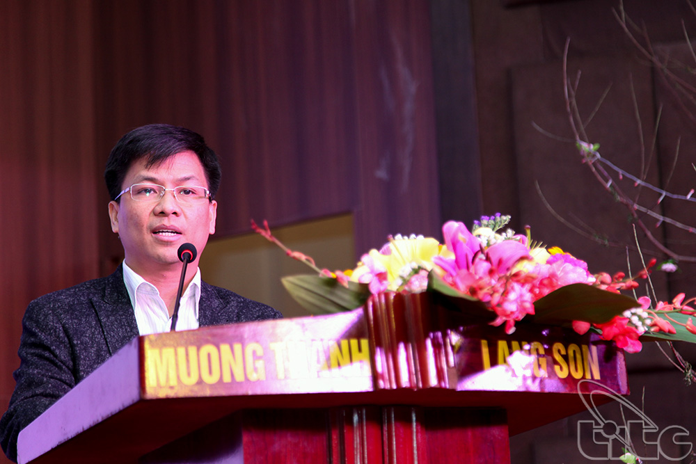 Ông Đinh Ngọc Đức - Vụ trưởng Vụ Thị trường Du lịch (TCDL) phát biểu tại hội nghị