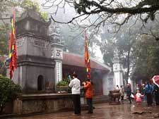 Hung King Temple sees a million visitors during Tet 