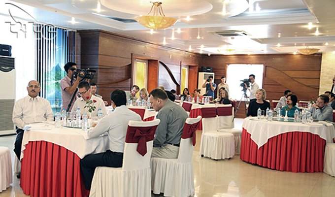 TCDL gặp mặt các cơ quan đại diện ngoại giao nước ngoài tại Việt Nam 