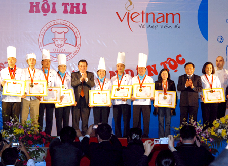 Bế mạc Hội thi chế biến các món ăn dân tộc Việt Nam năm 2010