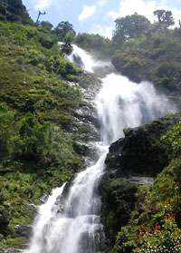 Những thác nước đẹp dưới chân dãy Hoàng Liên Sơn