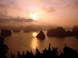 Vịnh Hạ Long là 1 trong 5 thiên đường nhiệt đới hàng đầu châu Á