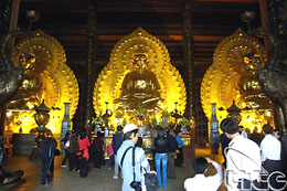 Du lịch Ninh Bình hướng tới 4 triệu lượt khách trong năm 2013