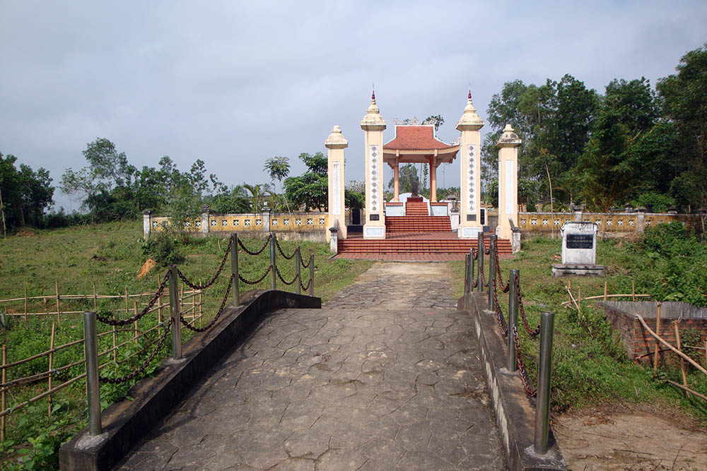 Lăng mộ Nguyễn Hữu Cảnh