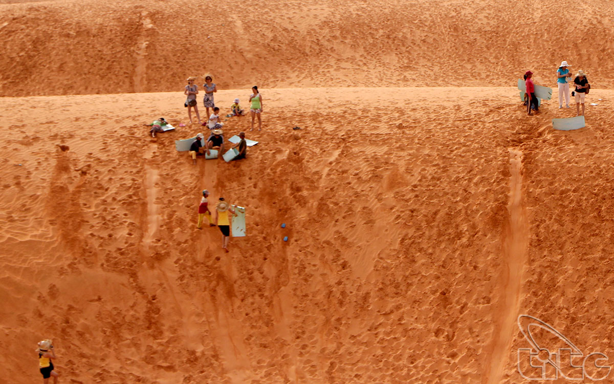 Visiteurs ont bien apprécié le jeu de coulissement sur sable