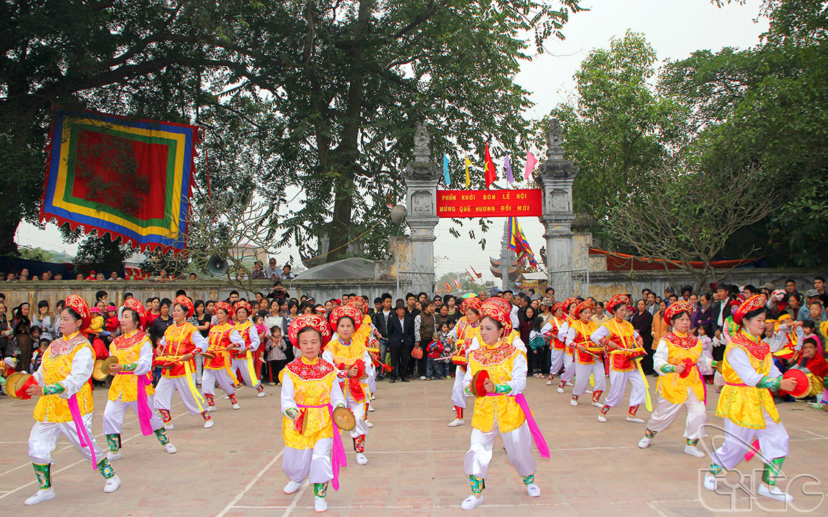 Lễ hội làng Sủi