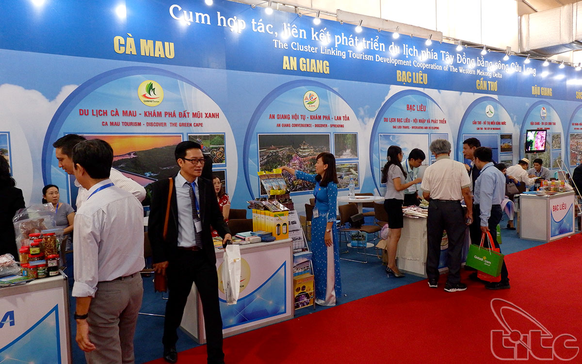 Booth of the Cluster Linking Tourism Development Cooperation of the Western Mekong Delta
