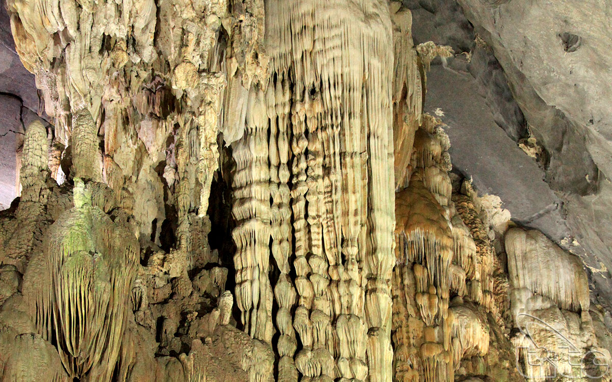 Phong Nha is the most typical cave of aesthetic value and uniqueness in Phong Nha - Ke Bang National Park.